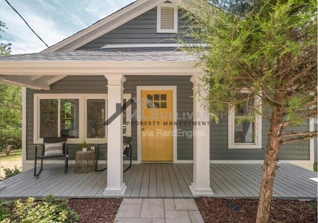 Primary Photo - 1010 Cole St