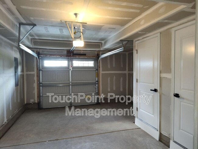 Building Photo - 6619 Addax Wy