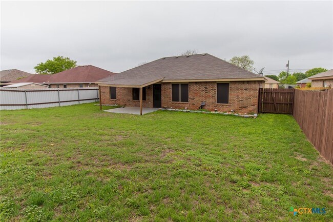 Building Photo - 4406 Bowles Dr