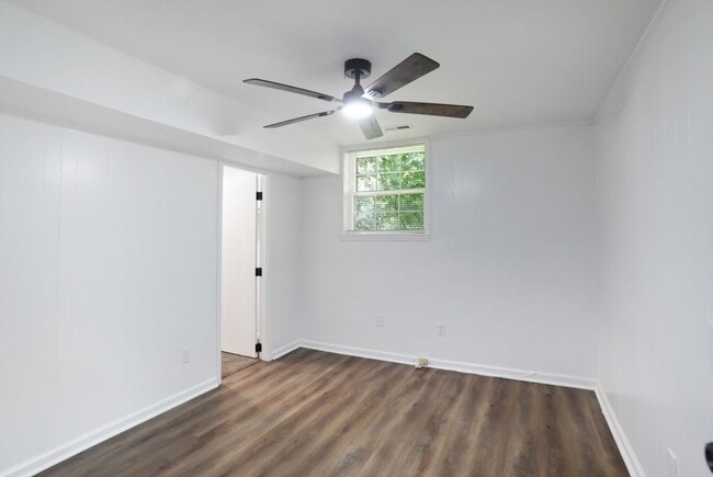Building Photo - 3675 Charles Dr