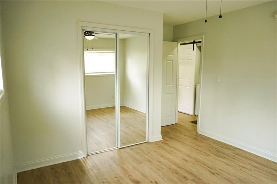 Building Photo - 1875 Dunlap Ave