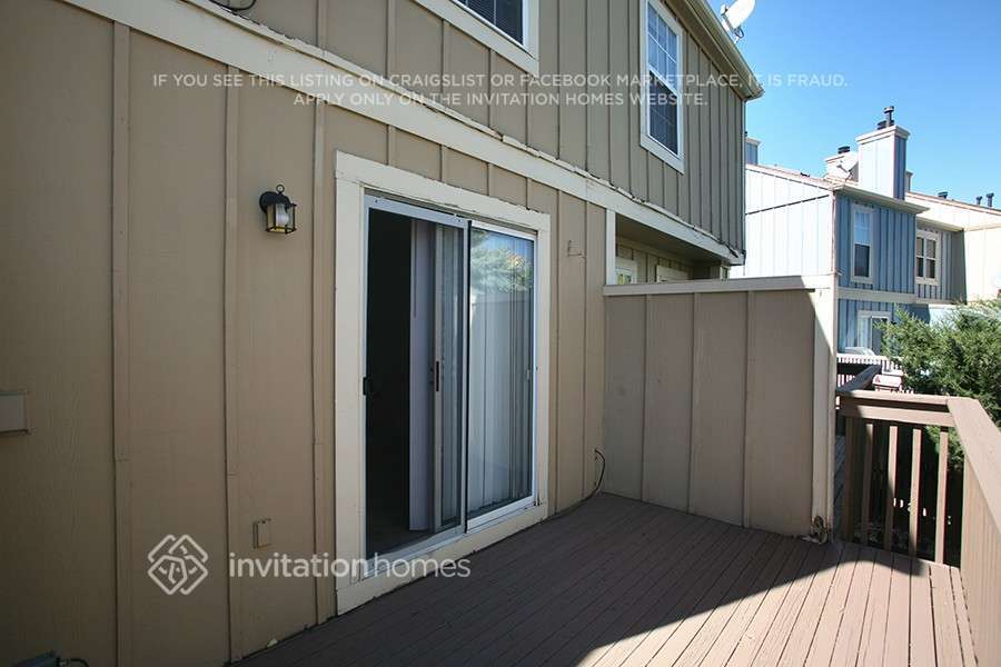 Building Photo - 11812 E Kepner Dr