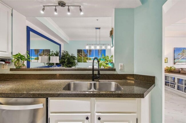 Building Photo - 4304 Bay Club Cir