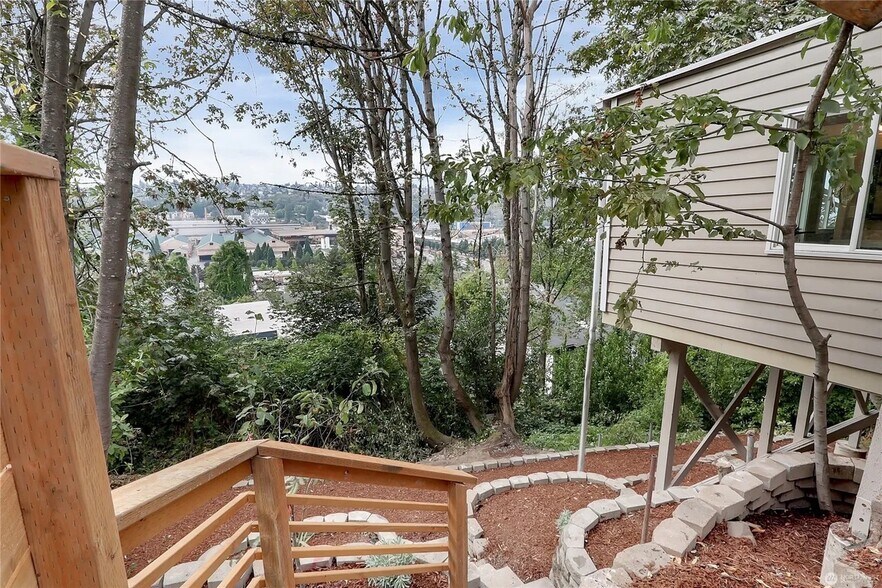 Awesome Hillside Views - 3819 21st Ave SW