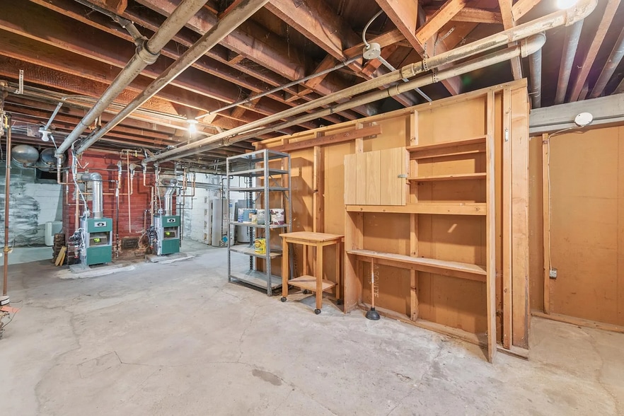 Basement Storage - 1892 Lincoln Ave