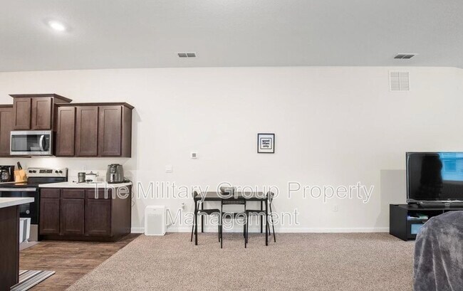 Building Photo - 15661 Strawberry Roan Ct