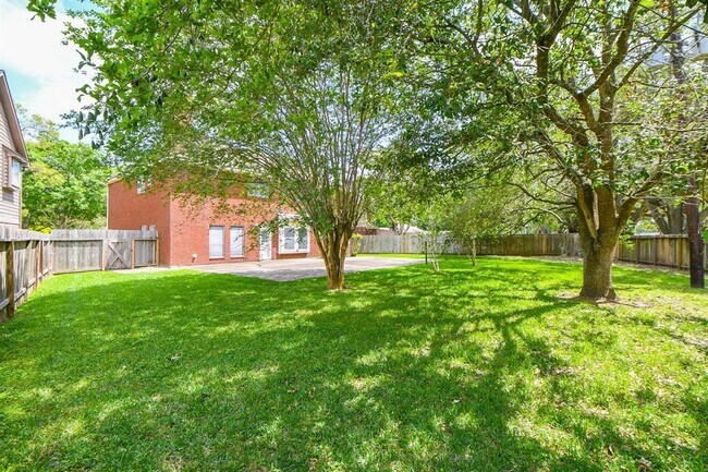 Building Photo - 2226 Mill Creek Dr