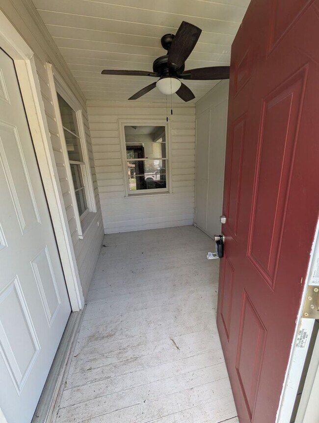 Building Photo - Affordable & Cozy Living at $1,099