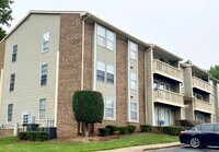 Building Photo - 3 BEDROOM CONDO. Walking Distance to University of NC-Charlotte