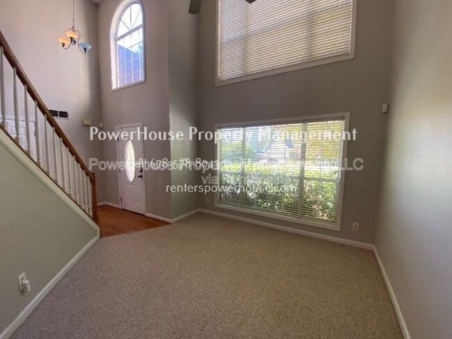Building Photo - 605 Suwanee Lakes Cir NW