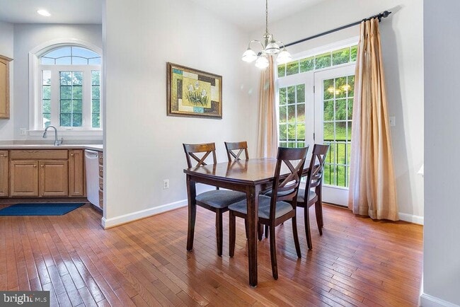 Building Photo - 43997 Riverpoint Dr