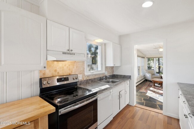 Building Photo - 2138 Riviera Pkwy