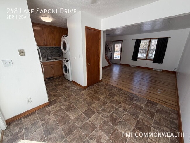 Building Photo - 248 Lake Saponi Dr