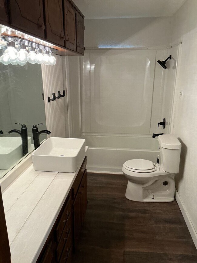 Building Photo - COMING SOON 4/2 with Acreage & BONUS SPACE