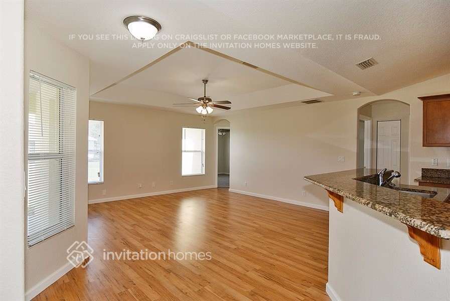 Building Photo - 3642 SW Darwin Blvd