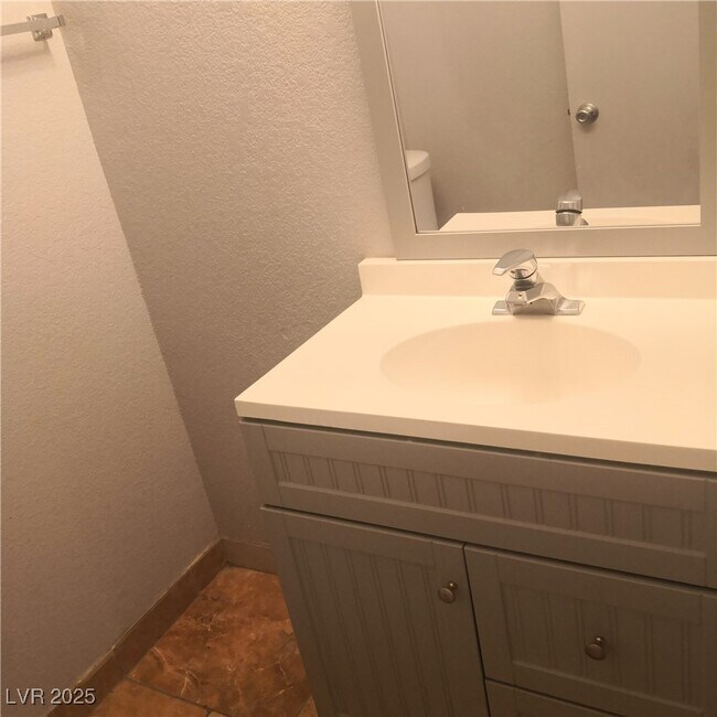 Building Photo - 6750 Del Rey Ave