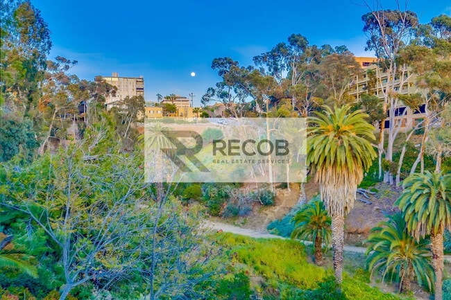 Building Photo - 2641 Curlew St