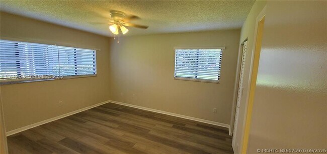 Building Photo - 9706 S Belfort Cir