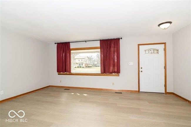 Building Photo - 223 Carlin Dr