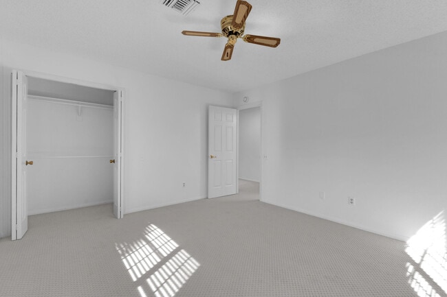 Building Photo - 39124 Channel Dr