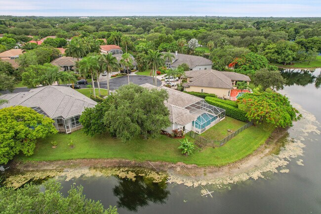 Building Photo - 6419 NW 99th Dr