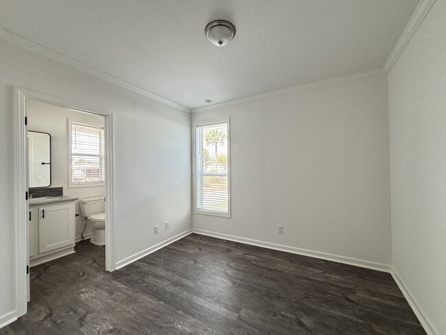 Building Photo - 7423 43rd Dr N