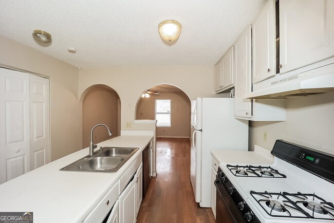 Building Photo - 705 Addy Cove