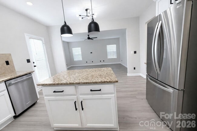 Building Photo - 12881 Clydesdale Dr