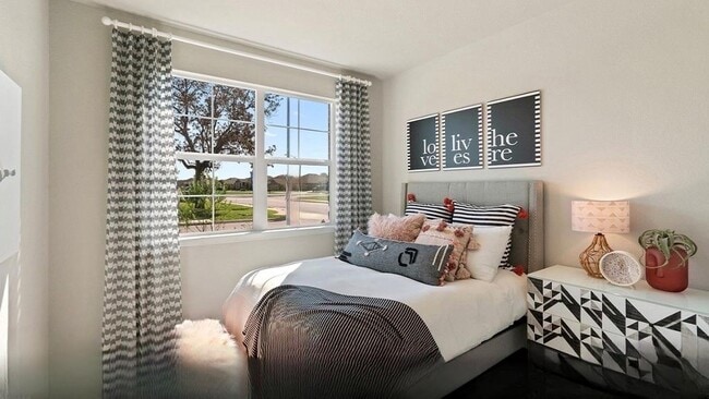 Building Photo - 611 Bluffview Dr.