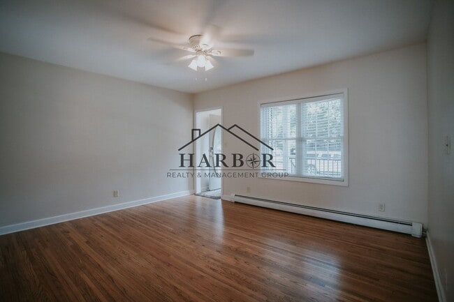 Building Photo - 608 6th Ave SW