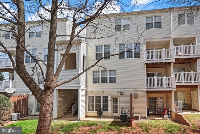 Building Photo - 21877 Elkins Terrace