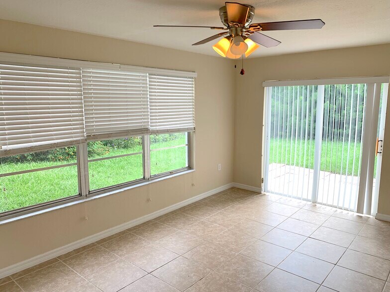 Building Photo - 7055 Lassen Ave