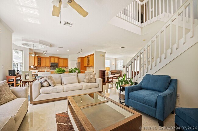 Building Photo - 9058 Alexandra Cir