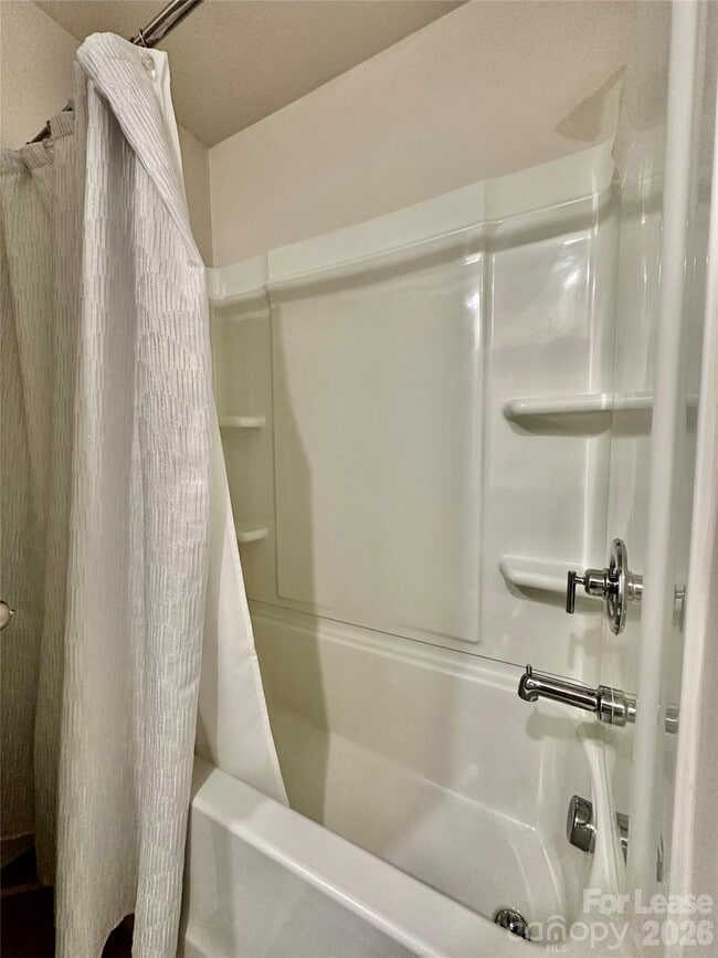 Building Photo - 6212 Hailstone Rd