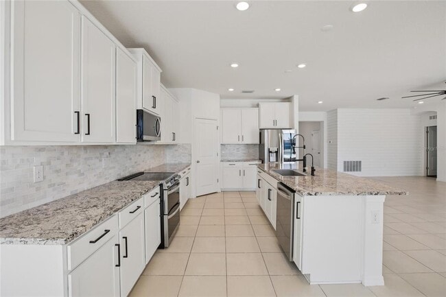 Building Photo - 10747 Laxer Cay Loop