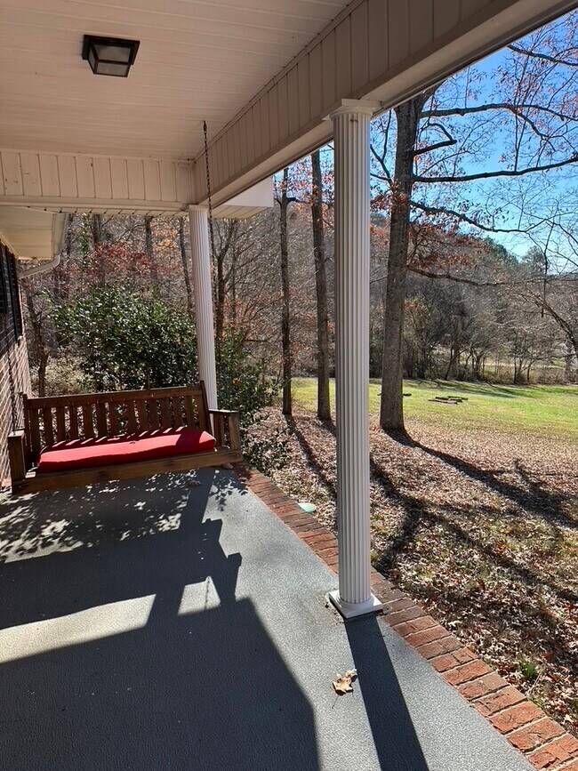 Building Photo - 5120 Candies Creek Ridge Rd