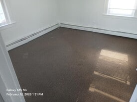 Building Photo - 158 Seeley Ave