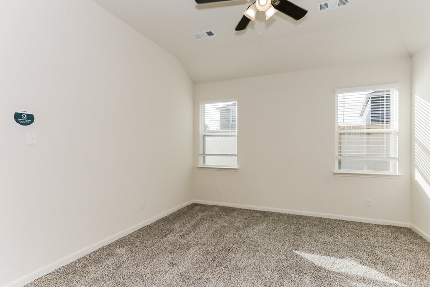 Building Photo - 9640 Dan Meyer Dr