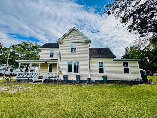 Building Photo - 907 Caldwell St