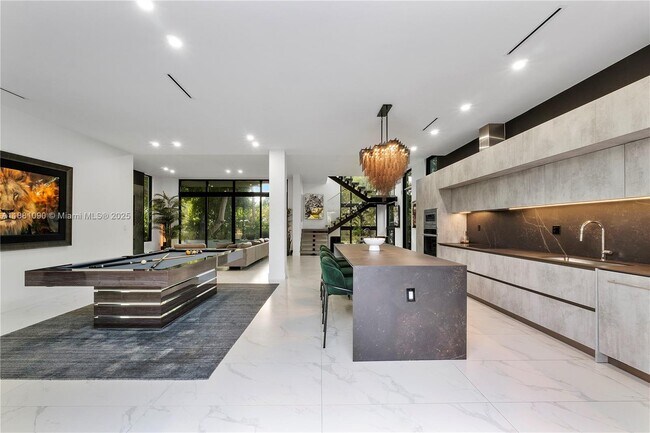 Building Photo - 4364 Alton Rd