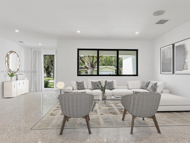 Building Photo - 1751 NE 138th St