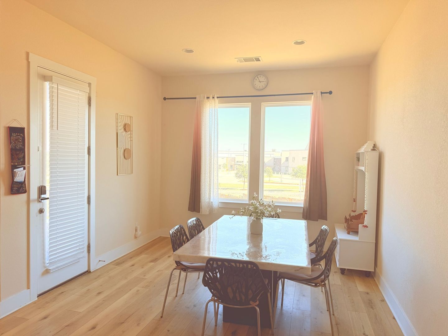 Building Photo - 1832 Indian Apple Wy