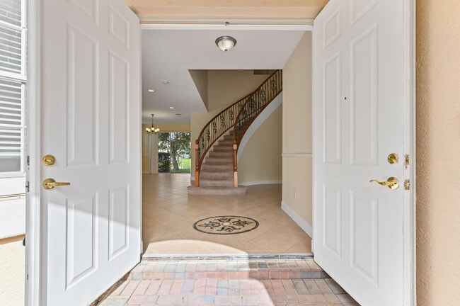 Building Photo - 9942 Shepard Pl