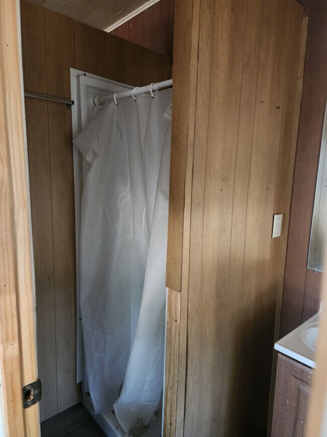 Building Photo - 18327 Blake Manor Rd