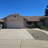 Building Photo - 3544 Traveler Ct