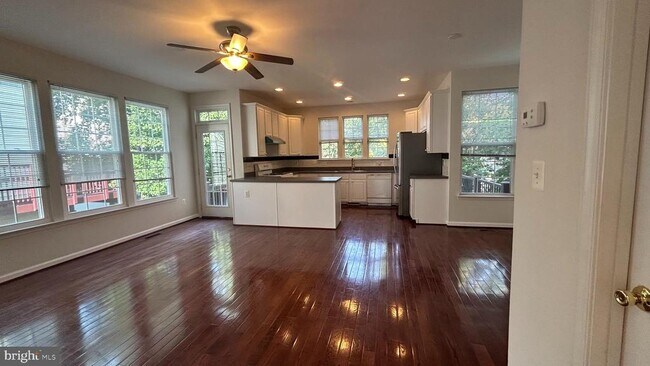 Building Photo - 13906 Gothic Dr