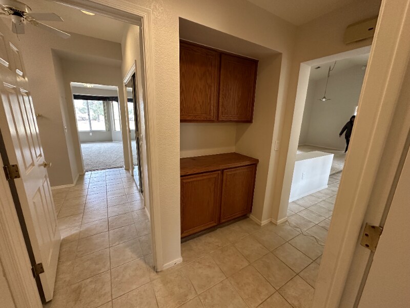 Building Photo - 3032 Hidden Treasure Dr