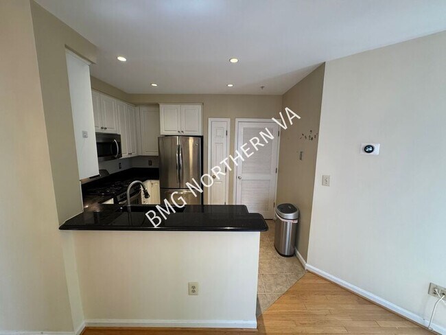 Building Photo - 1520 Northern Neck Dr
