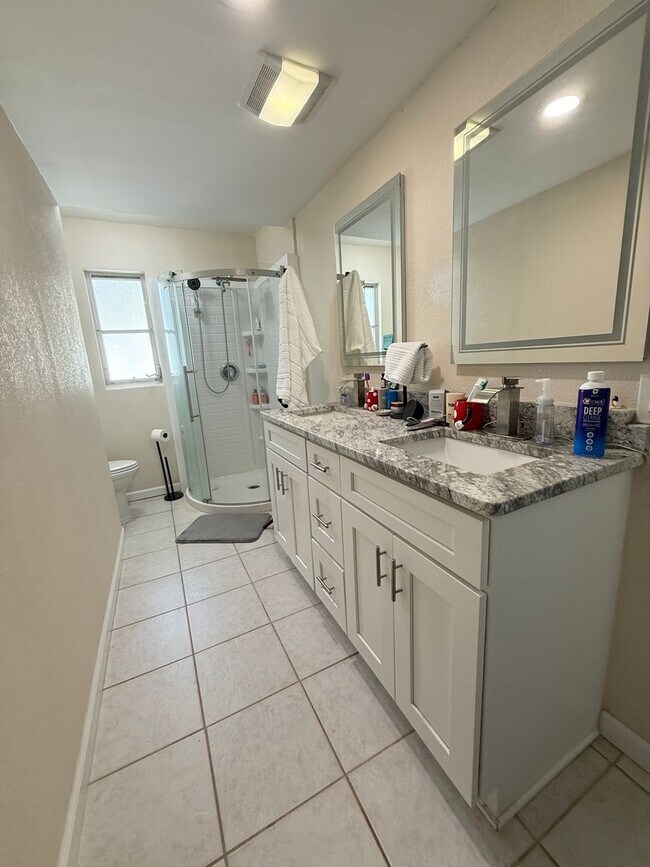 Building Photo - 13583 Imperial Groves Dr E