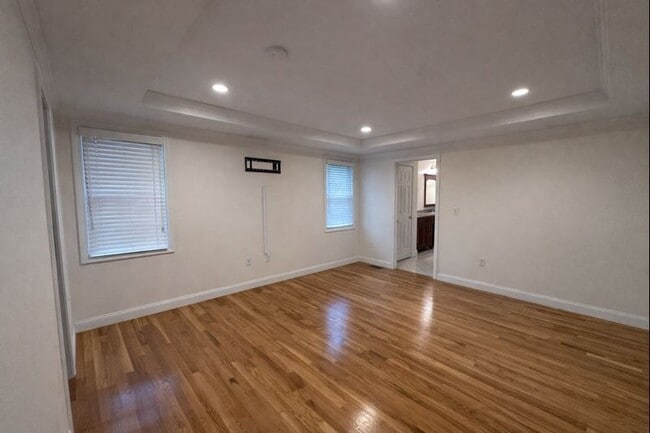 Building Photo - 22 Johns Ave